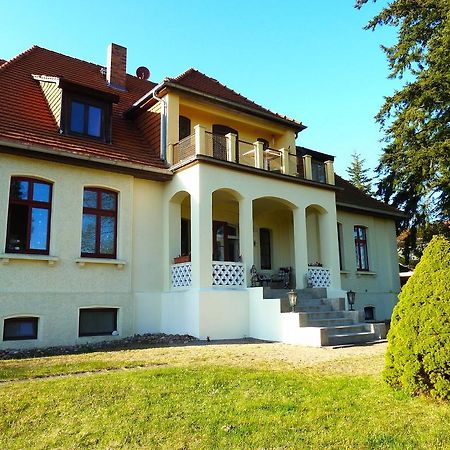 פלדברג Ferienwohnung Villa Am Haussee מראה חיצוני תמונה